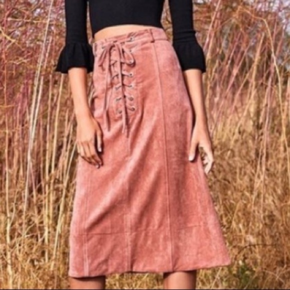 Gianni Bini Faux Suede Skirt - Picture 9 of 11